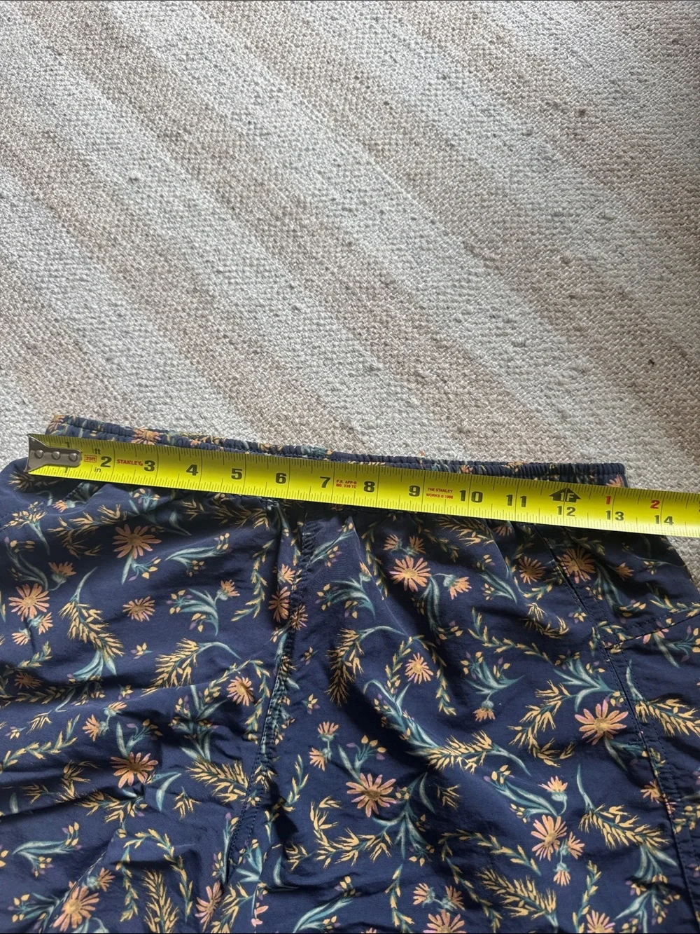 Patagonia Women's Navy Floral Athletic Shorts - Picture 5 of 6
